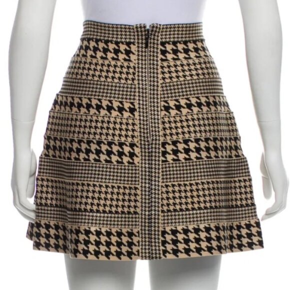 Hervé Léger High-Waisted Houndstooth Mini Skirt - Picture 2 of 11